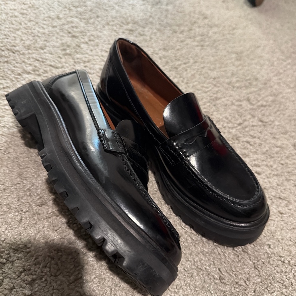Reformation Agatha Loafers - Picture 2 of 2